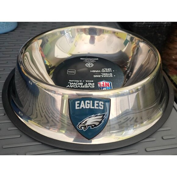 Philadelphia Eagles Large Dog Food Bowl 4 Cups Stainless Steel NFL Football Gift - Picture 1 of 5
